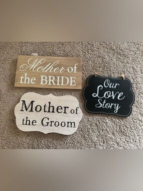 Darice Rustic Wedding Signs - Black, White, Brown